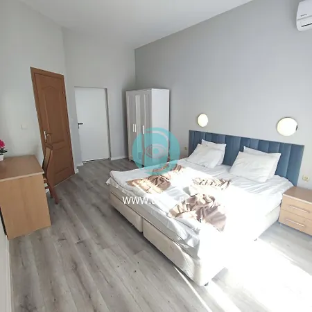 Trakia Plaza Apartment *